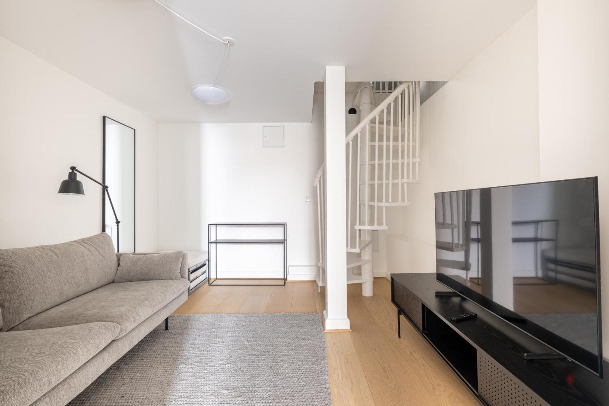 Unique 3 Bedroom Apartment In Vibrant Frederiksberg Kopenhag Dış mekan fotoğraf