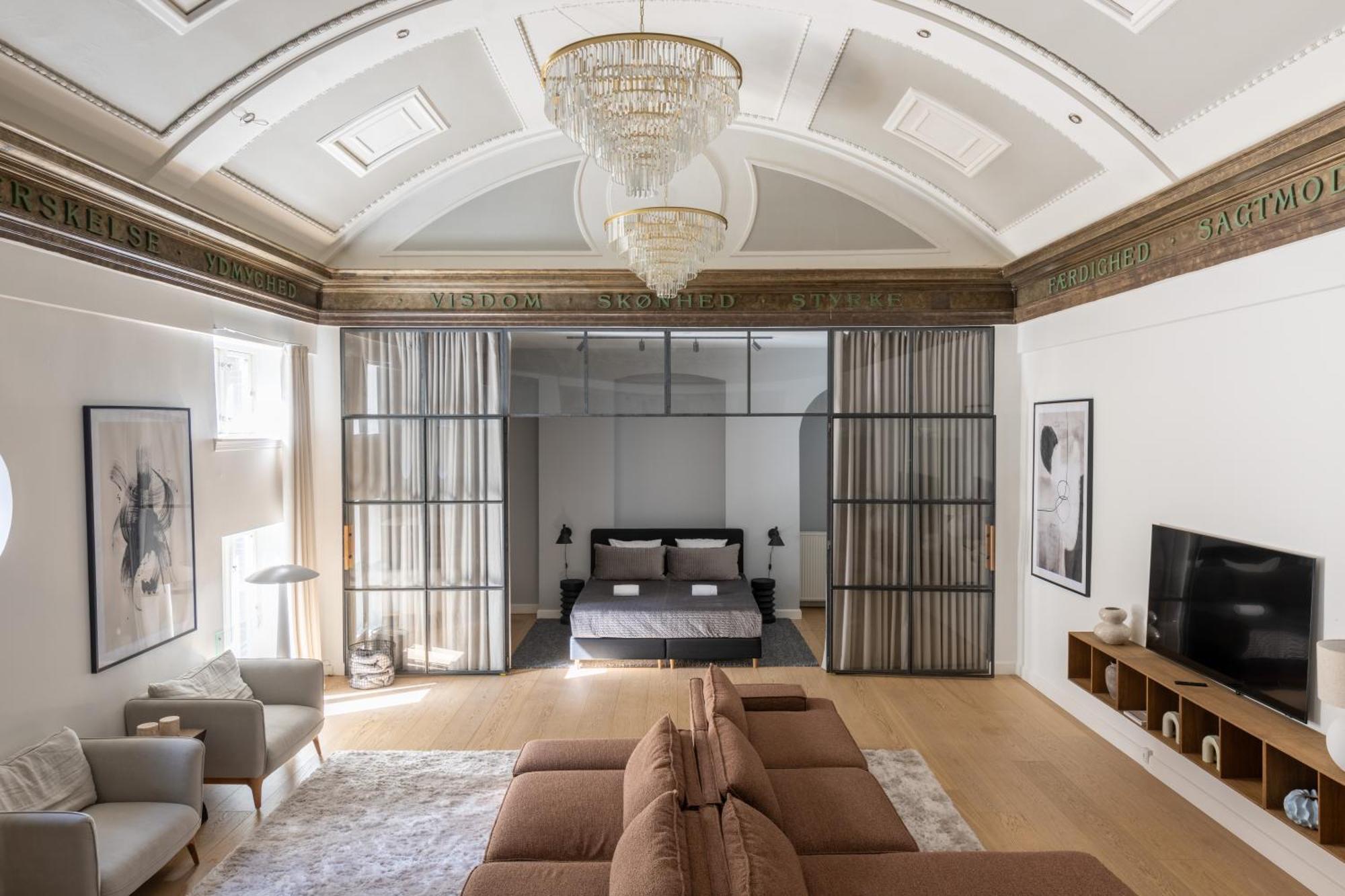 Unique 3 Bedroom Apartment In Vibrant Frederiksberg Kopenhag Dış mekan fotoğraf