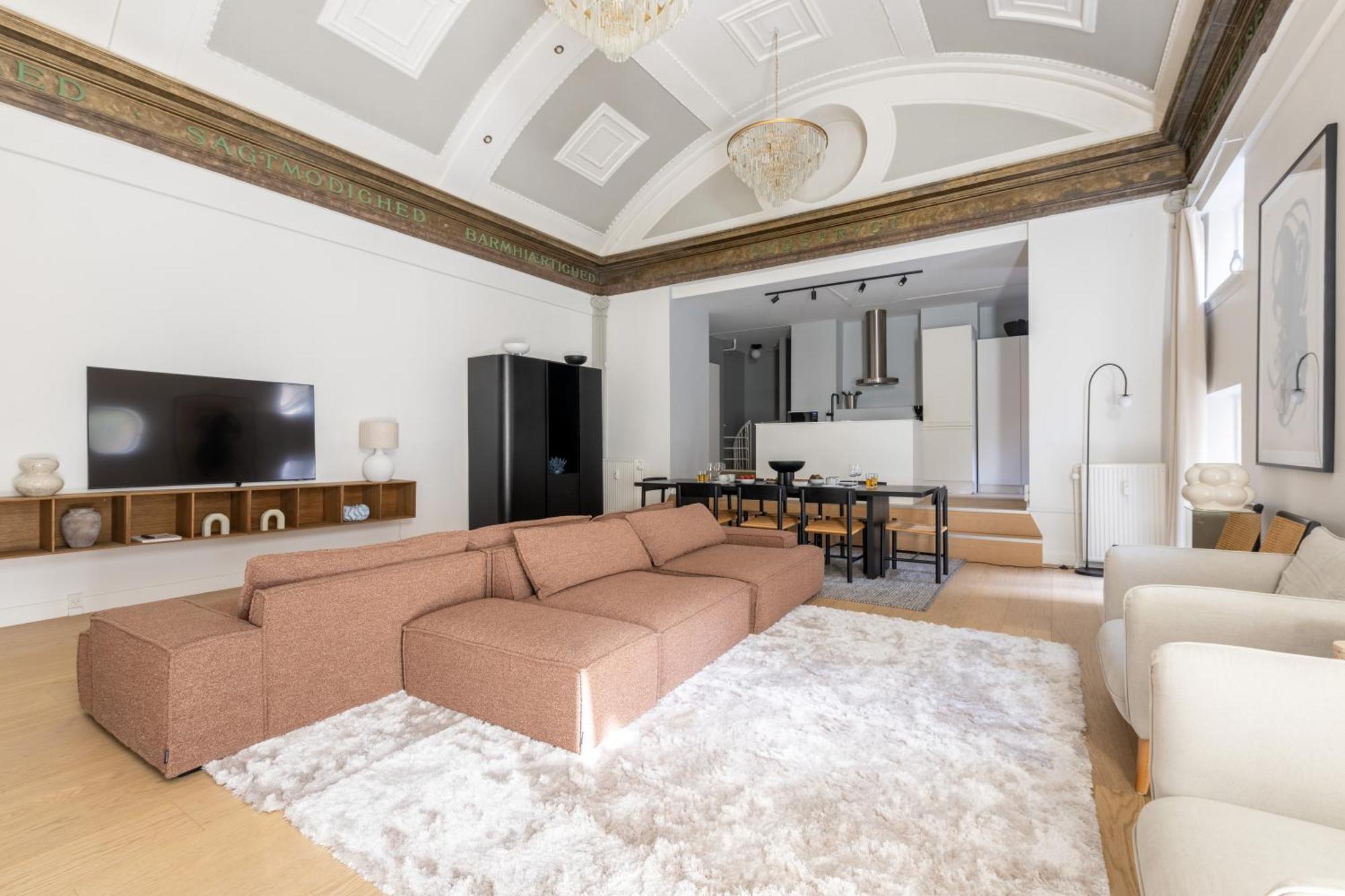 Unique 3 Bedroom Apartment In Vibrant Frederiksberg Kopenhag Dış mekan fotoğraf