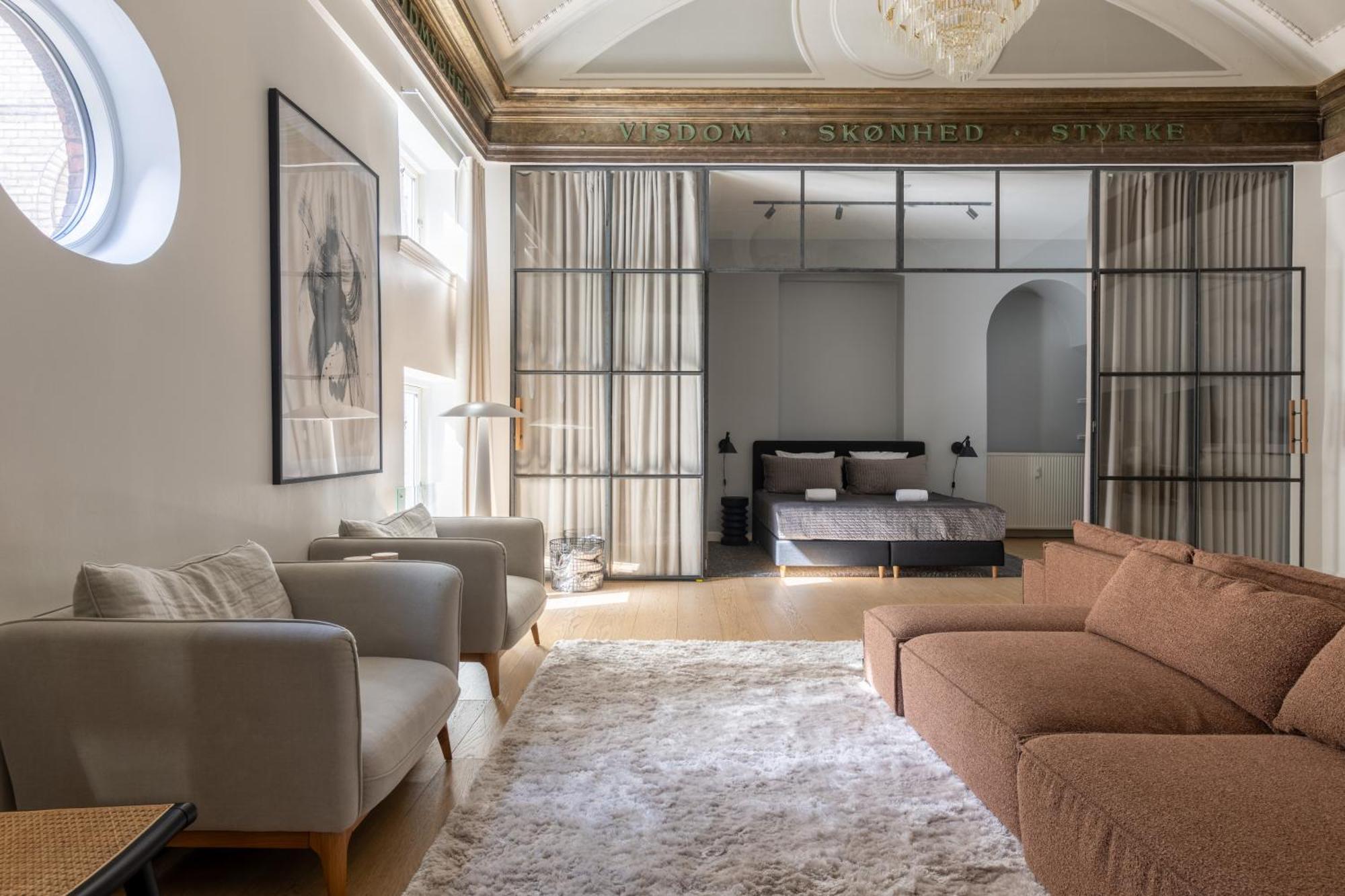Unique 3 Bedroom Apartment In Vibrant Frederiksberg Kopenhag Dış mekan fotoğraf