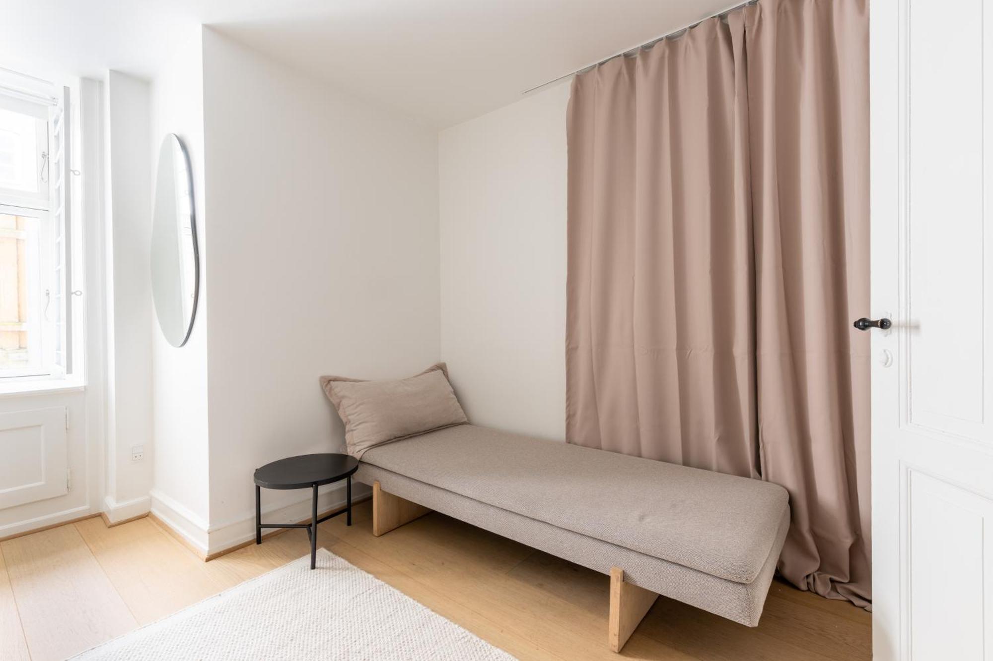 Unique 3 Bedroom Apartment In Vibrant Frederiksberg Kopenhag Dış mekan fotoğraf